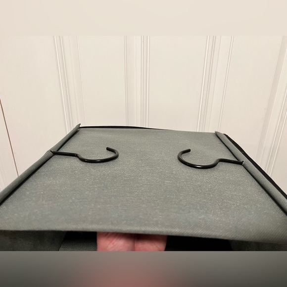 Smirly Hanging 6 Shelf Storage Closet Organizer w Hooks & 3 Pockets, Brand New - Picture 3 of 6